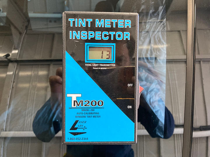 令和6年ベンツBクラスのカーフィルム施工後の透過率
